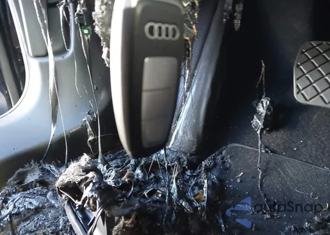 2025 Audi Q4 E-Tron Prestige 55 Quattro из США, поврежденный, VIN WA1MUBFZ7SP064919